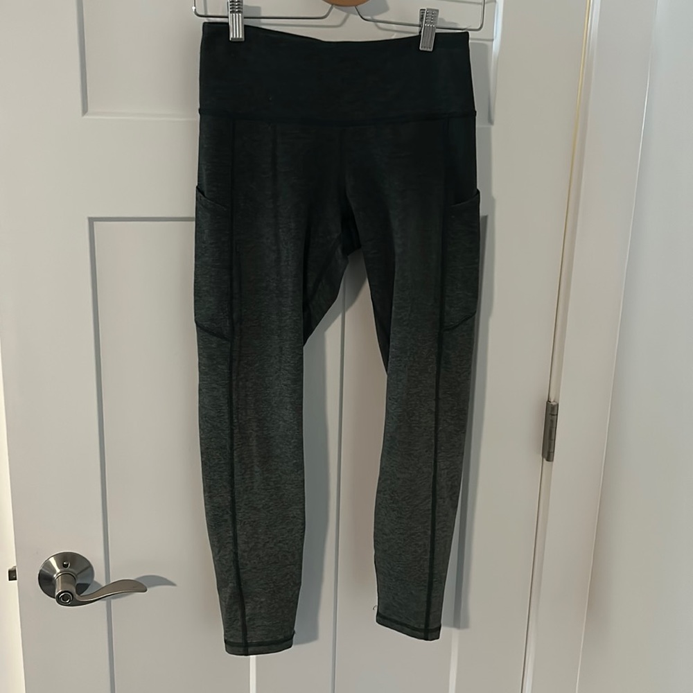 Gradient gray capris